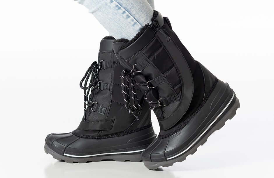Black/Black BILLY Ice II Winter Boots - AFO Friendly kids' boots with superior insulation for warmth in cold weather conditions.